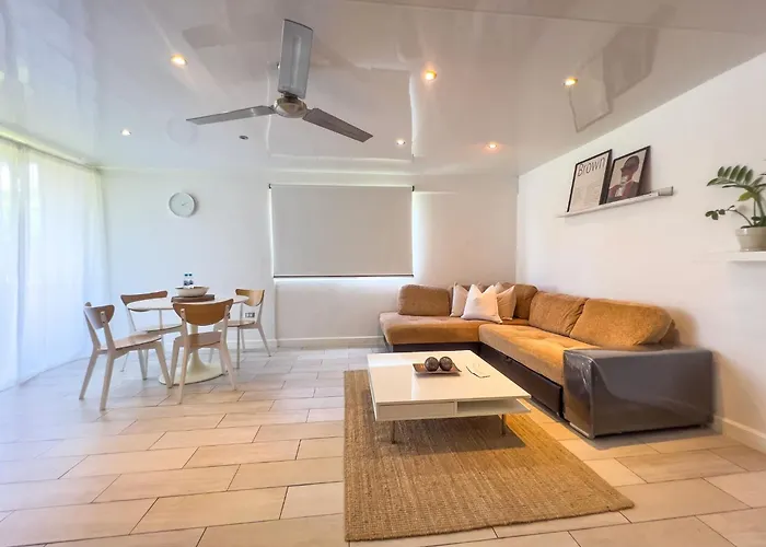 Eshae Living - 1 Bedroom Ocho Ríos
